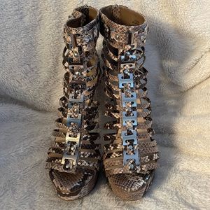 Jessica Simpson heels